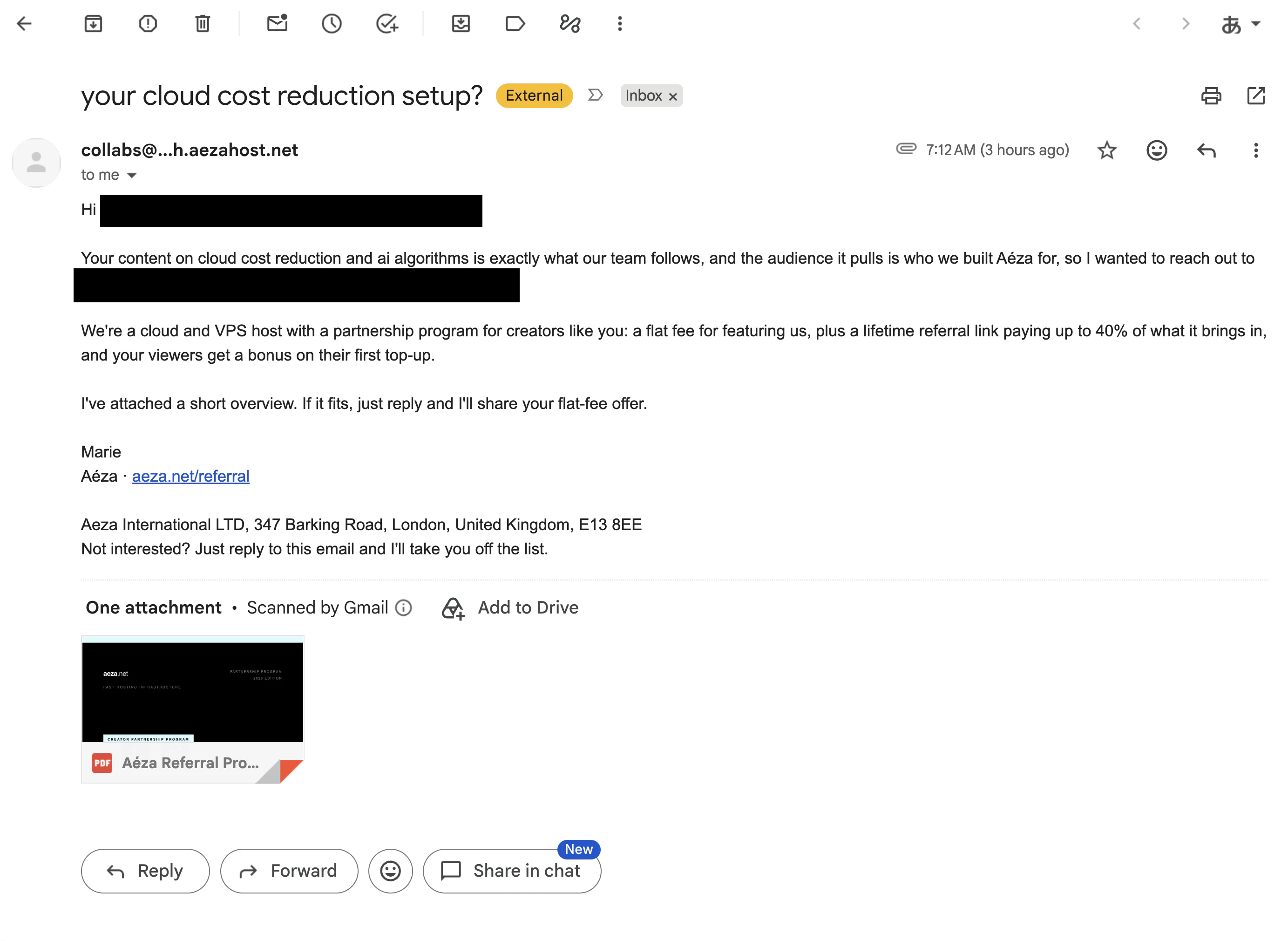 看板を件名に写した勧誘メール。実名・肩書きだけ黒塗り、件名「your cloud cost reduction setup?」と送信元は残す