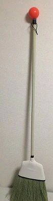 broom.JPG