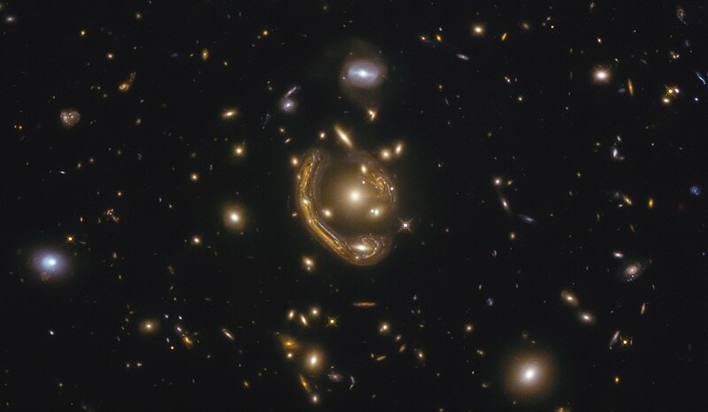Molten_Ring_Galaxy_(52715324511).jpg