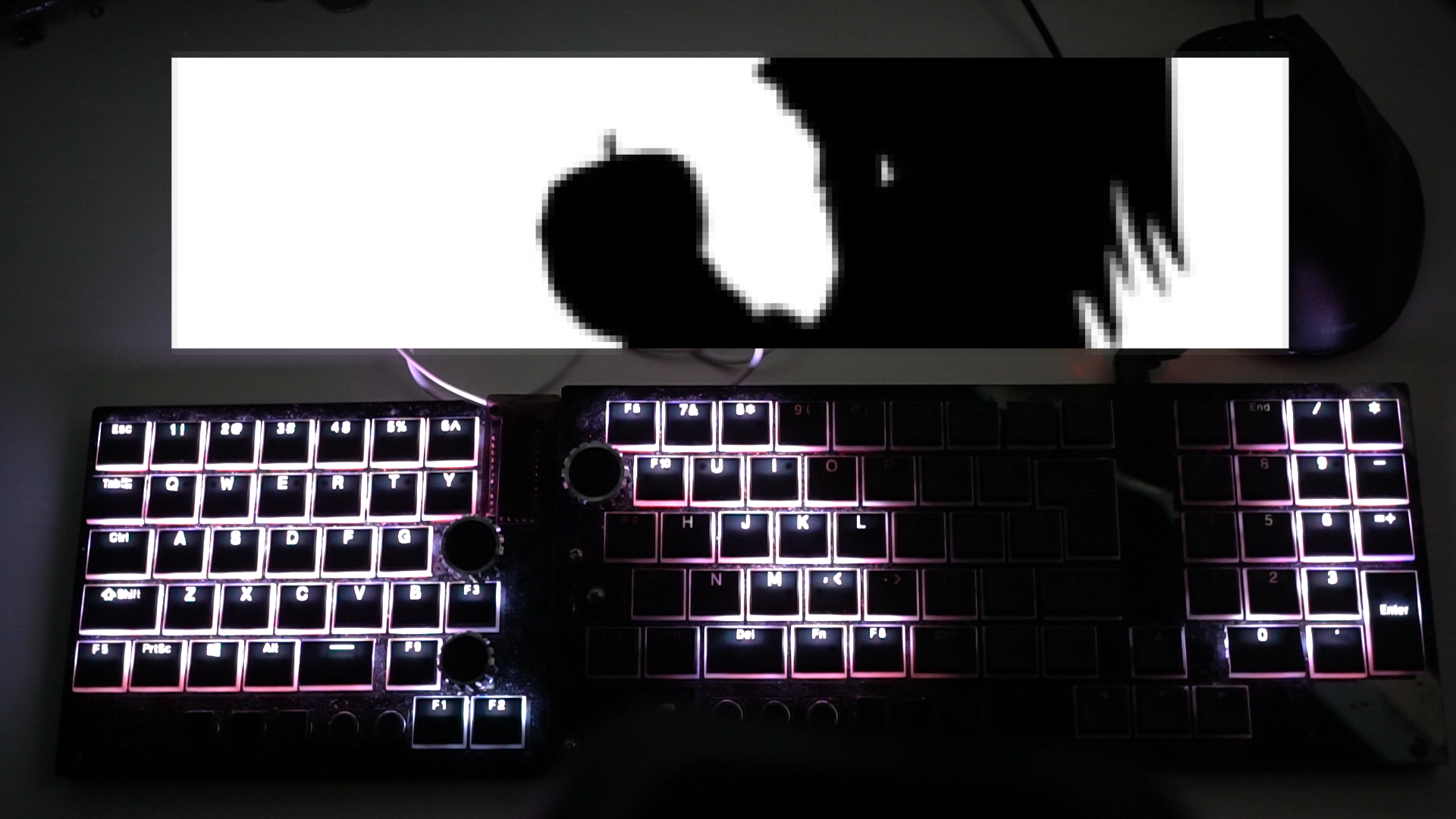 キーボードのバックライトledで Bad Apple Qiita キーボードのバックライトledで Bad Apple Qiita