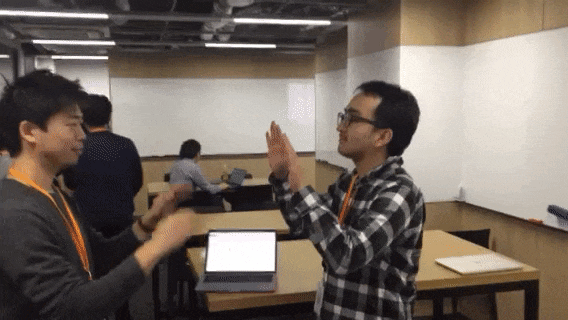 朝会やミーティングをちょっとだけ楽しくする方法 いろんなハイタッチのパターンを考えた Qiita 朝会やミーティングをちょっとだけ楽しくする方法 いろんなハイタッチのパターンを考えた Qiita