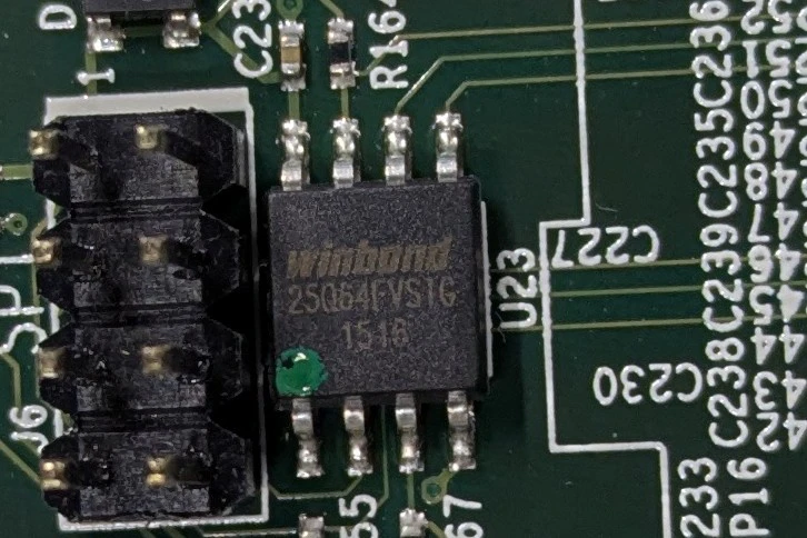 Winbond 25Q64FVSIGの刻印