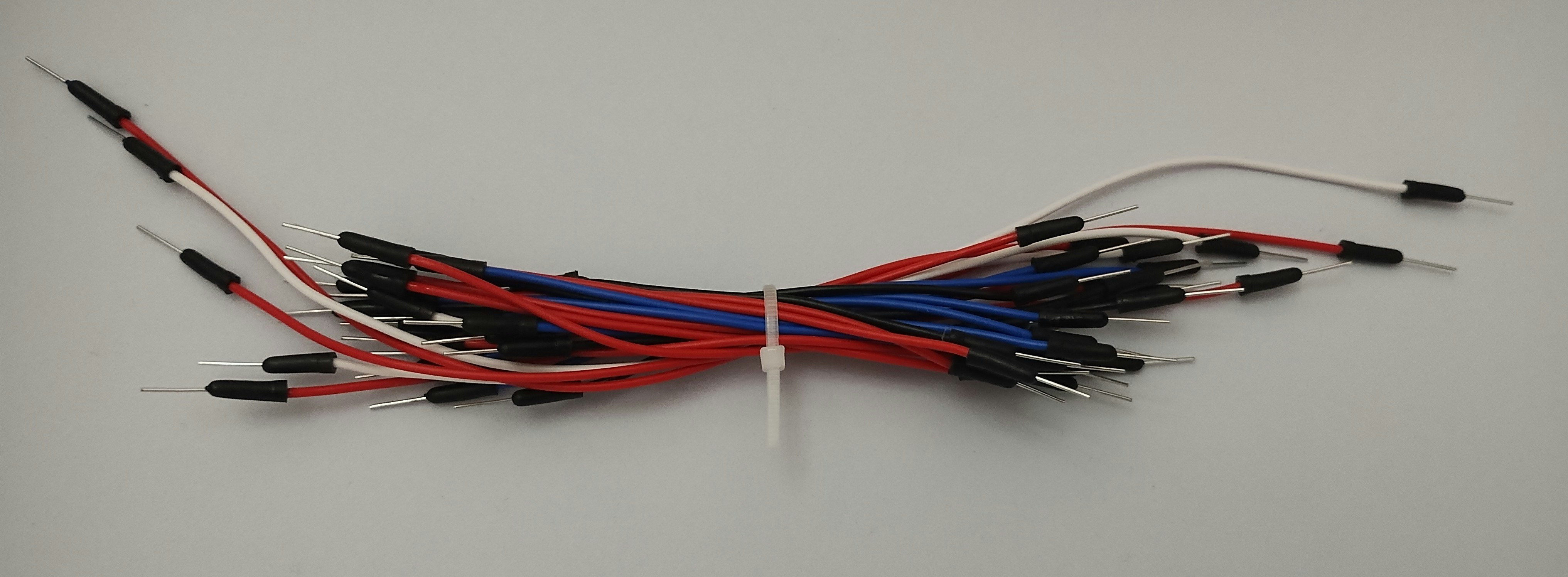 ジャンパ線の束