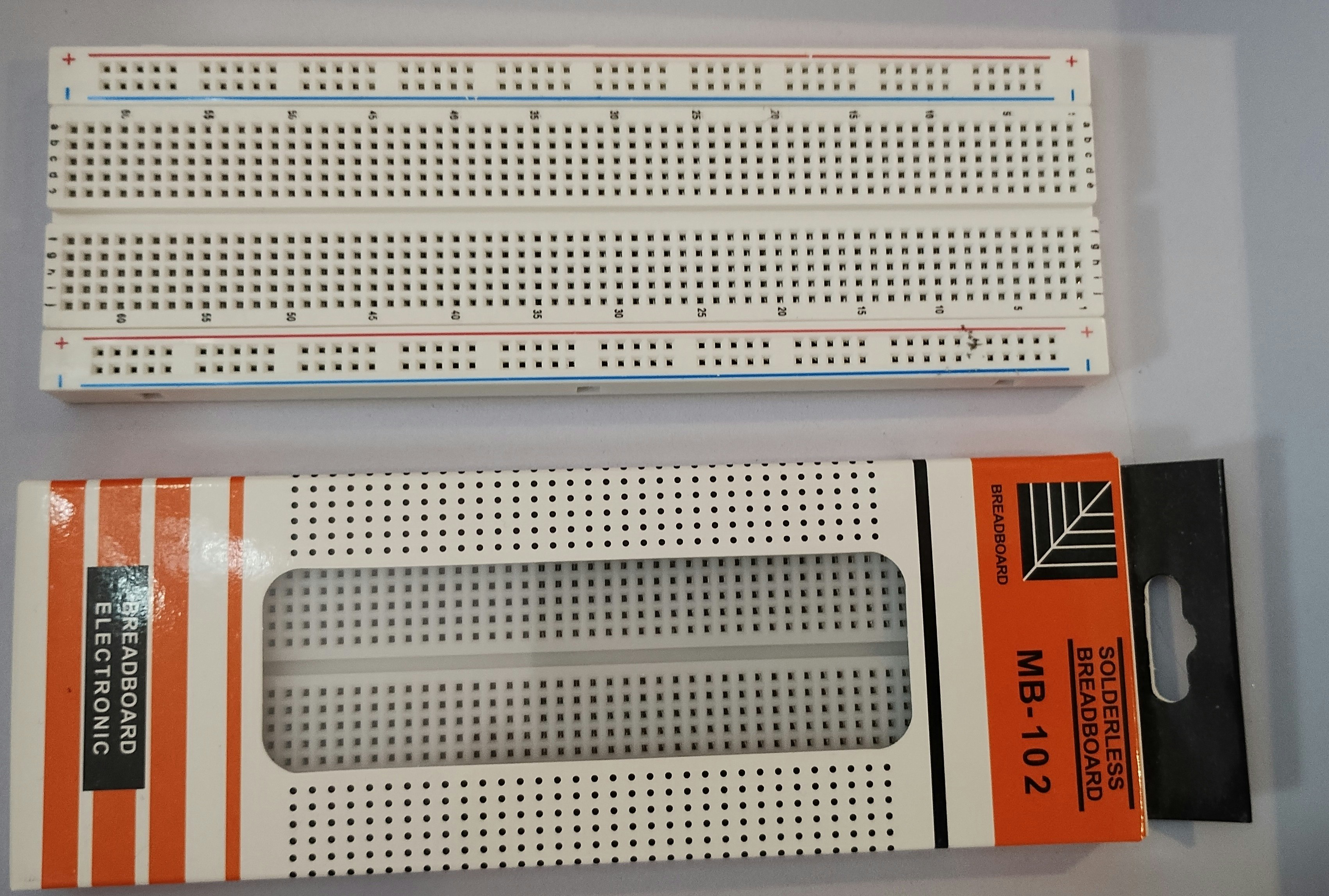 ブレッドボード