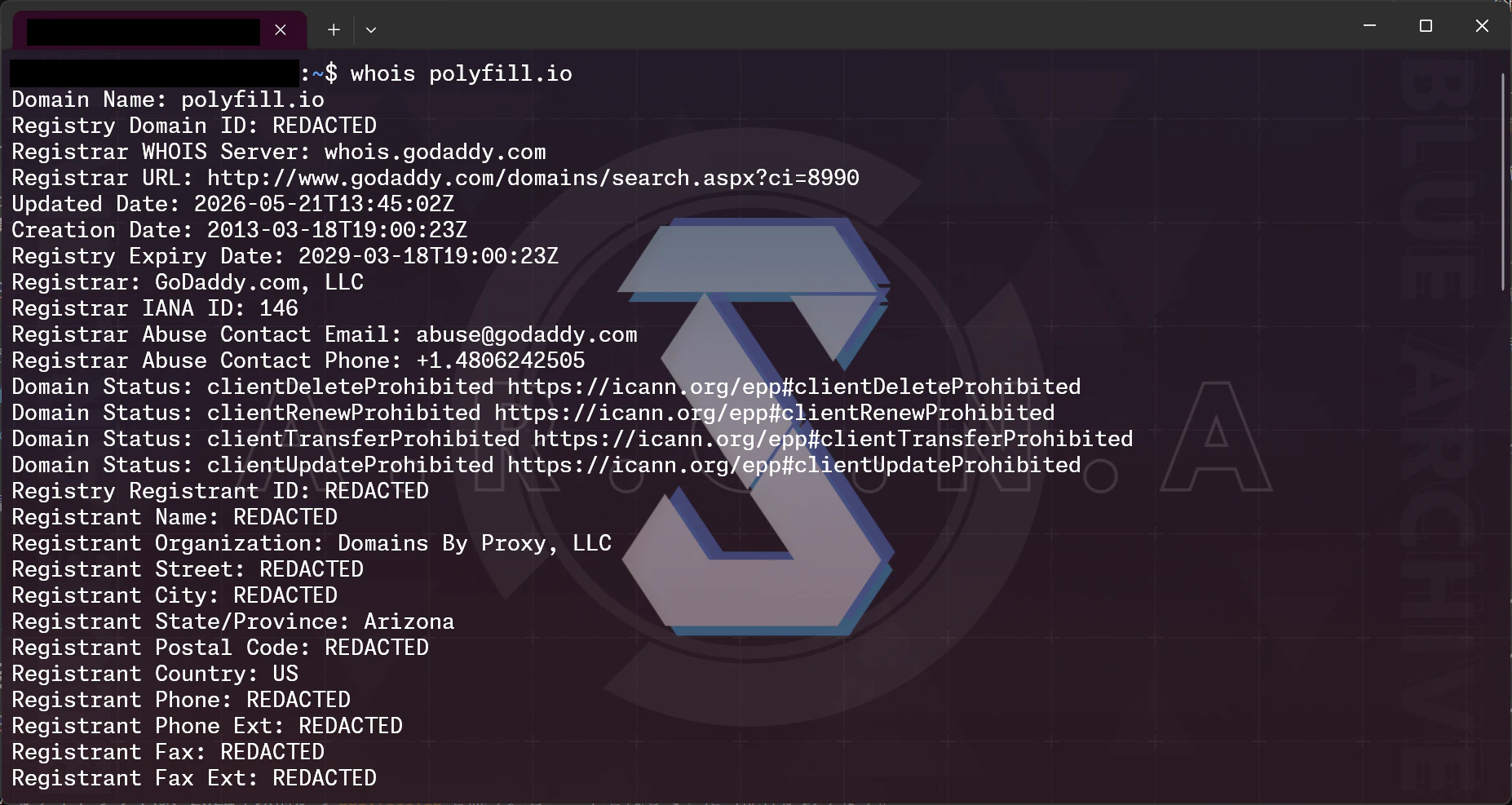 `whois polyfill.io`の実行結果のスクリーンショット