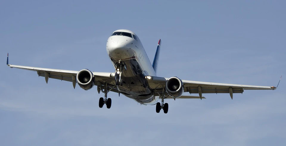 airplane-1554870_960_720.jpg