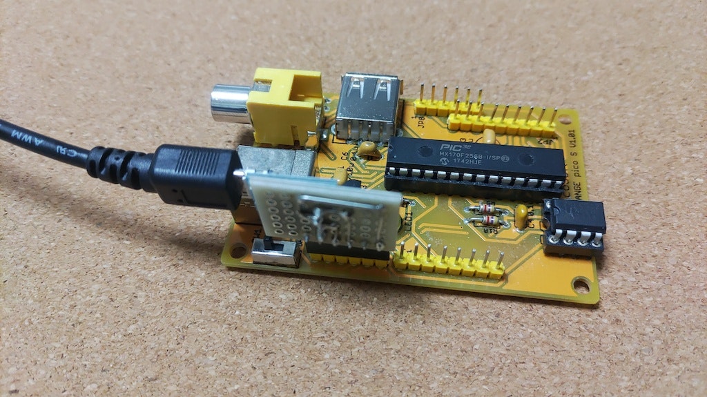作製したモジュールを接続した様子