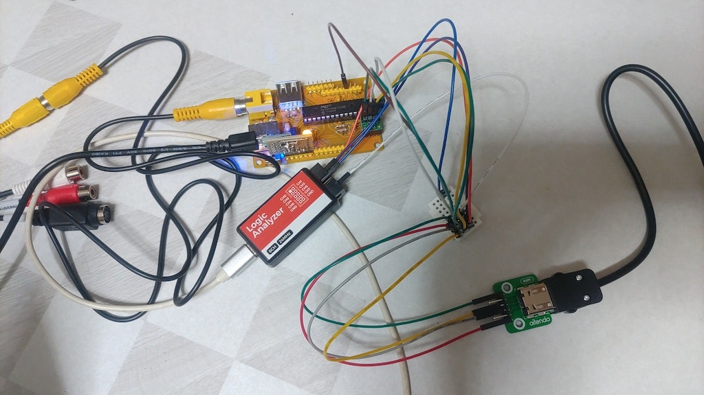 Wiiコネクタ経由でのコントローラの接続